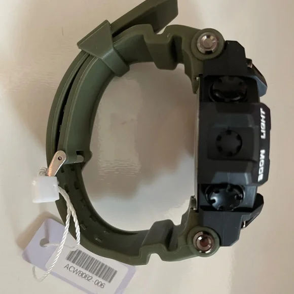 Invicta Activa Olive Green Strap Black Bezel Digital Sport Watch - Picture 5 of 6